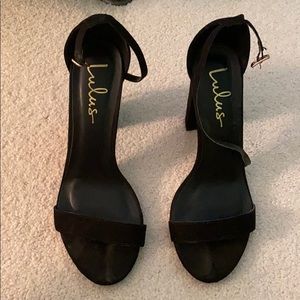 Lulu’s Black Suede Heels